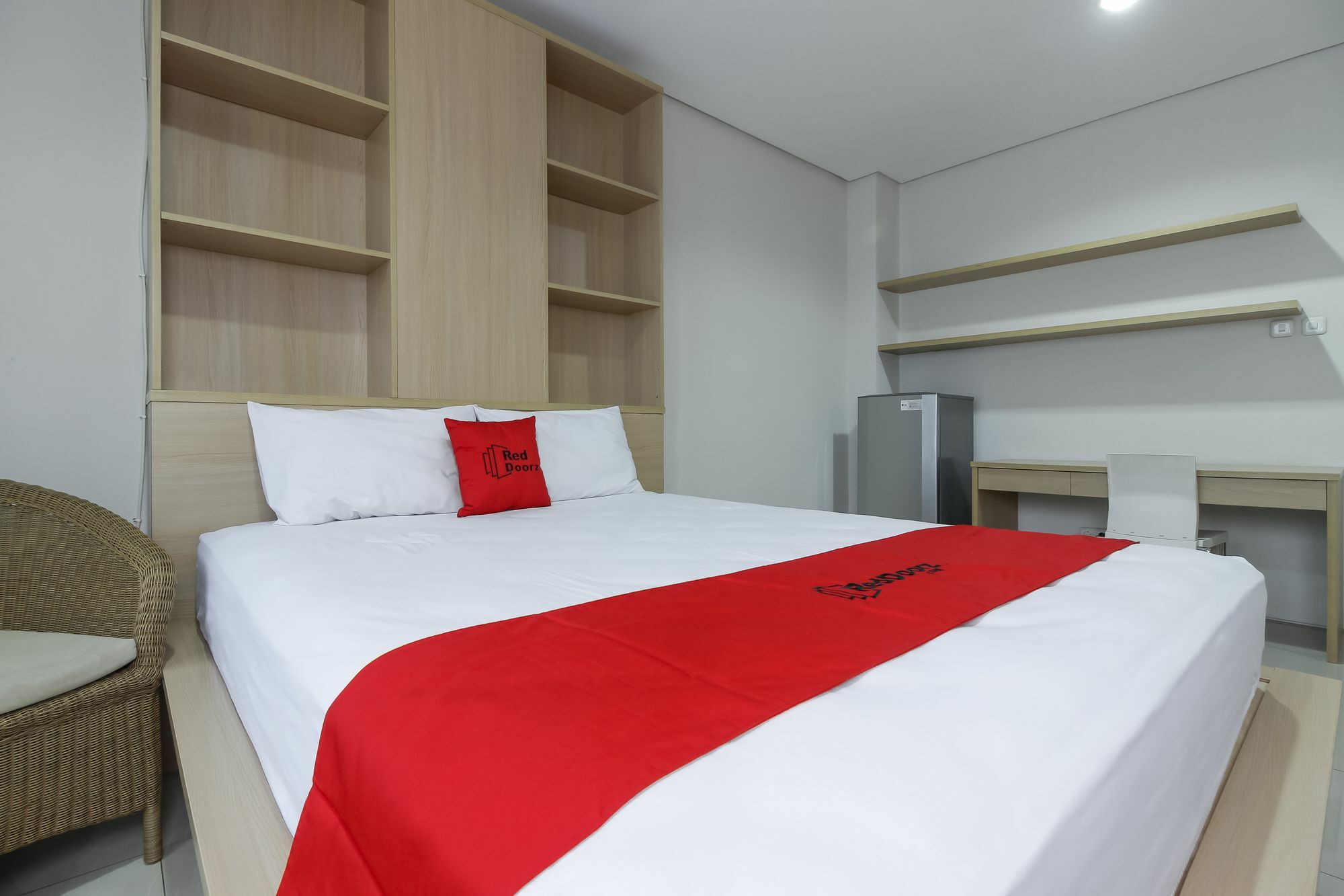 Reddoorz @ Patal Senayan 4 Jacarta Exterior foto