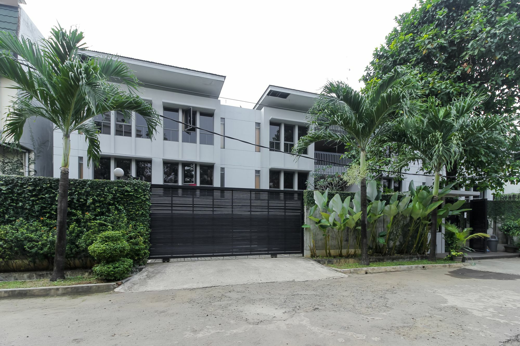 Reddoorz @ Patal Senayan 4 Jacarta Exterior foto